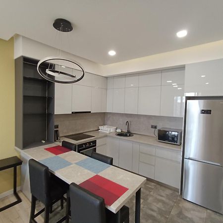 Rent Inn Yerevan On Koghbaci Street Exteriör bild