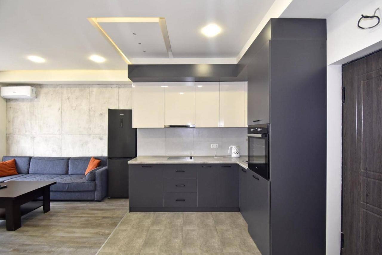 Rent Inn Yerevan On Koghbaci Street Exteriör bild