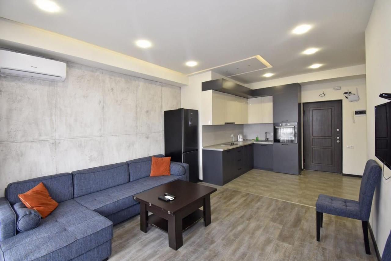 Rent Inn Yerevan On Koghbaci Street Exteriör bild