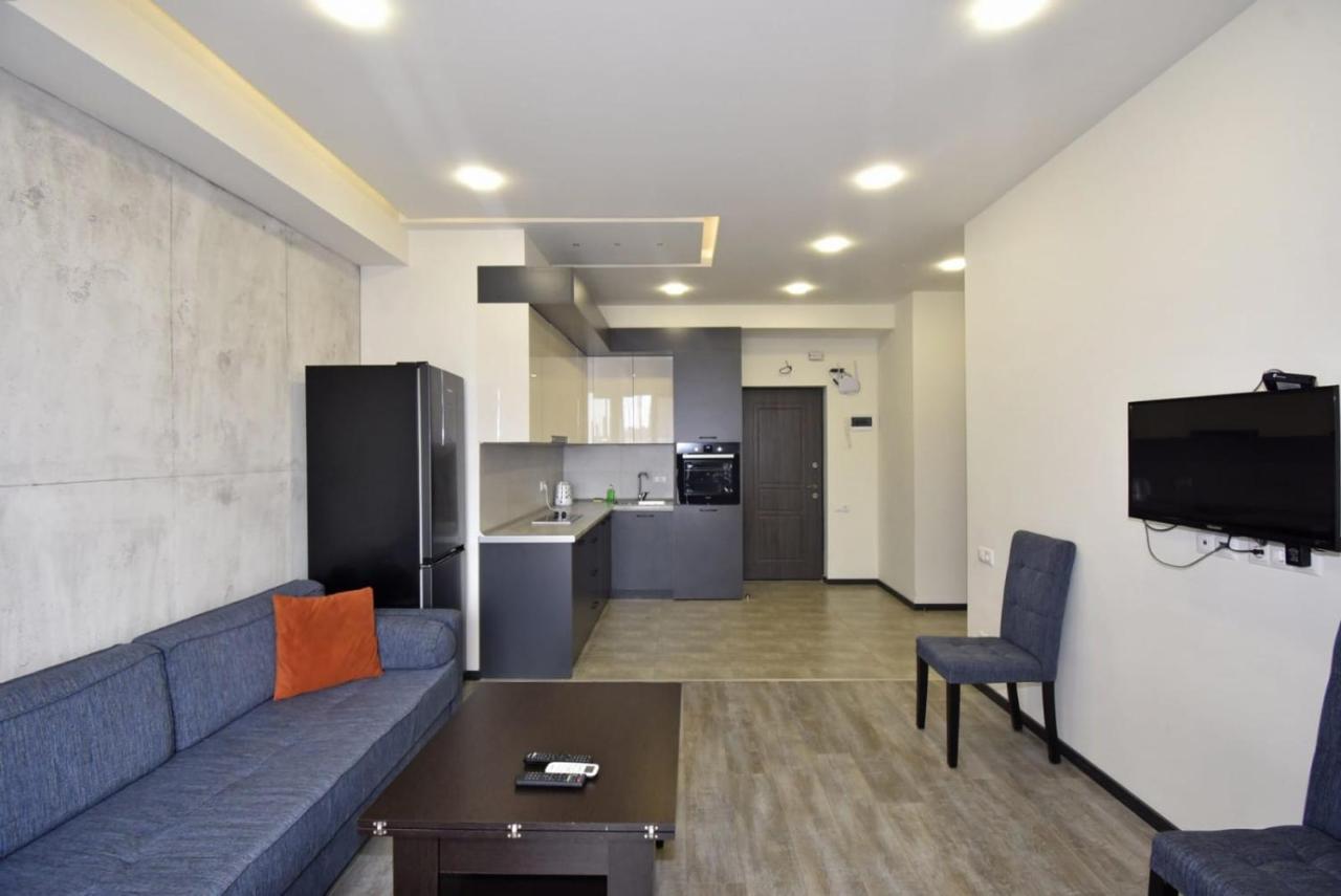 Rent Inn Yerevan On Koghbaci Street Exteriör bild