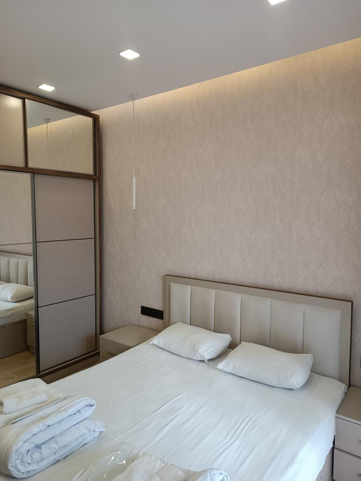 Rent Inn Yerevan On Koghbaci Street Exteriör bild